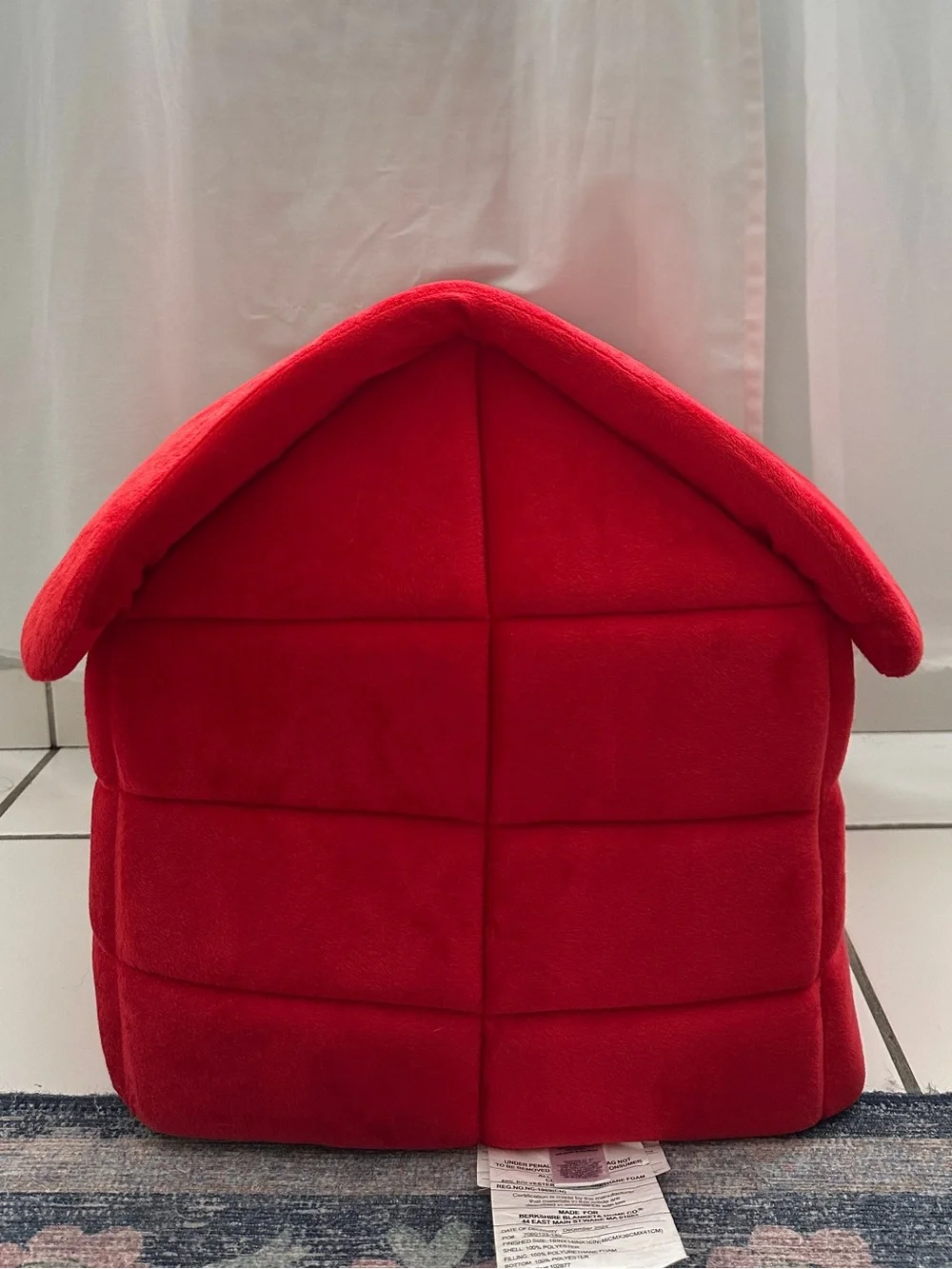 Berkshire Snoopy Peanuts Pet Bed